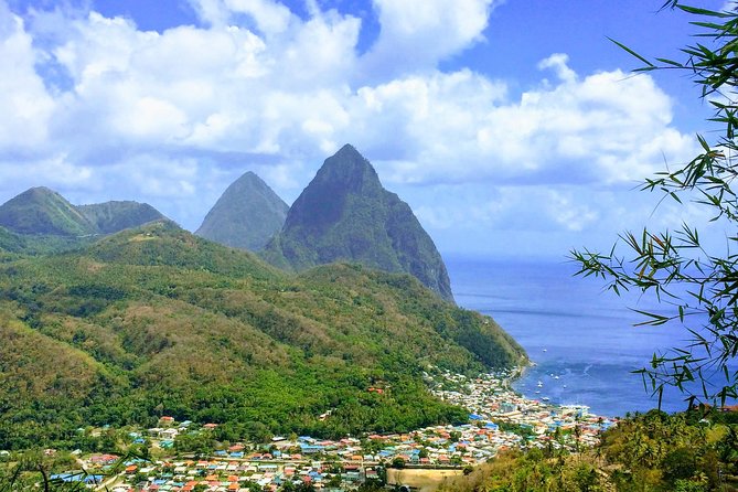 Bon Voyage - St. Lucia Tour - The road to the Pitons