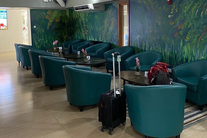 Departure VIP Lounge & Free transfer from Any Resort - Arriving at Hewanorra International Airport