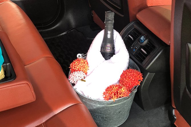 First Class Private Transfers from UVF Airport To Any SANDALS Resort (Roundtrip) - The first welcome: drinks, snacks, and a private vehicle