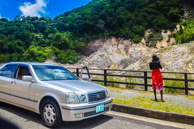 Hewanorra Airport Transfer to Soufriere - Meeting your driver through the SLASPA Booth