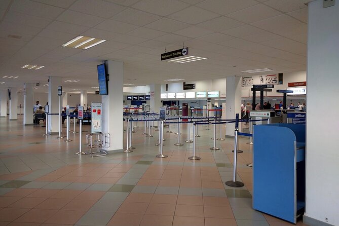 Hewanorra International Airport (UVF) Private St.Lucia Transfers. - Who Will Get The Most From This Transfer?