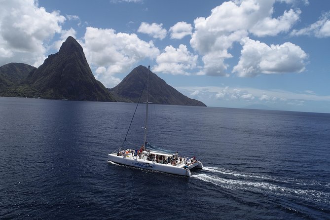Hop & Drop Soufriere Transfer - Boarding in Gros Islet and Settling Into the Ride