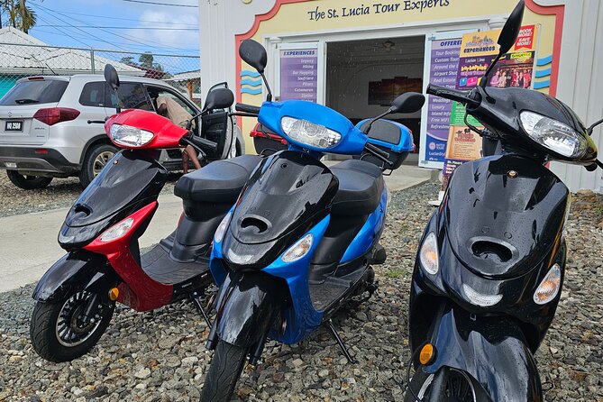 iRide Caribbean 50cc Scooter Rental - Learning the big-wheel scooter controls