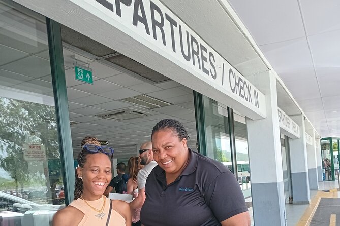 Island Experience Tour in St. Lucia - Lunch brings the group back to the table