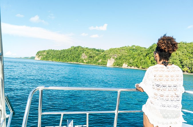 Private 3-Hour Catamaran Sunset Cruise from Soufriere for Up to 15 Guests - Watching for the green flash