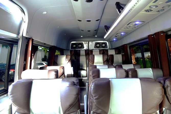 Private Departure Transfer: Hotel to Saint Lucia International Airport - Who will get the most from this transfer