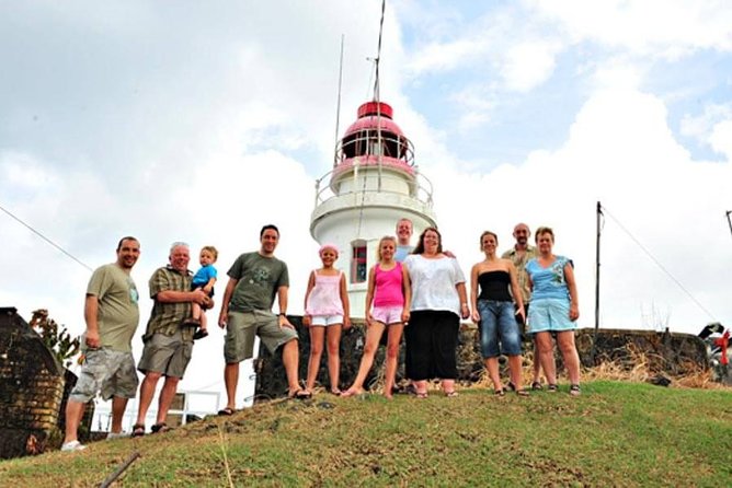 Private Photo Session with a Local Photographer in Saint Lucia - A 30-minute photo session built around your group