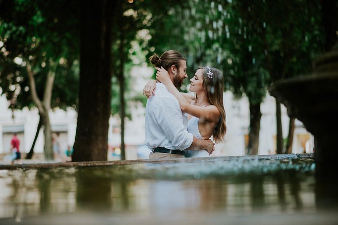 Private Photo Session with a Local Photographer in Saint Lucia - The photographer and the local setting