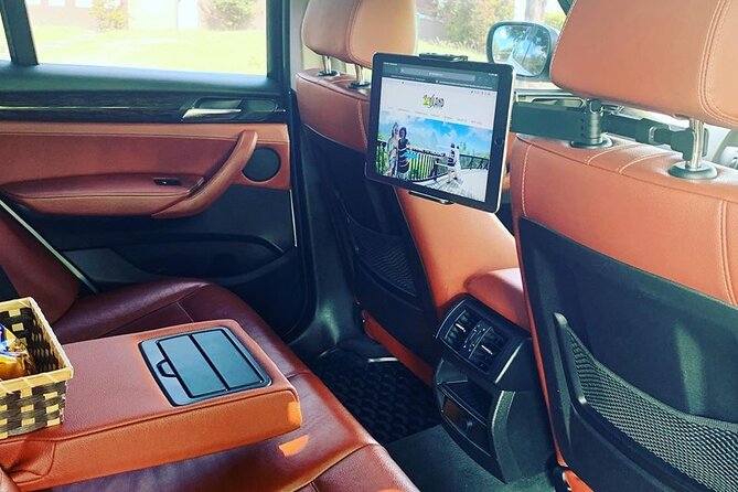 Private Round Trip Airport (UVF) Transfer: Luxury SUV - Key points to know before booking