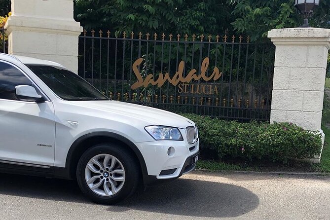 Private Round Trip Airport (UVF) Transfer: Luxury SUV - The luxury SUV ride from UVF to your hotel