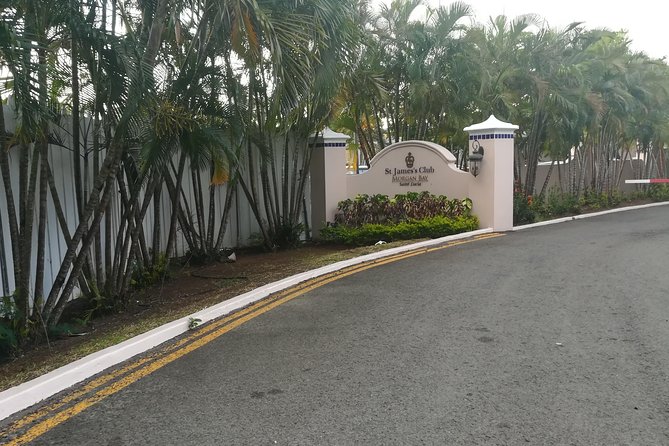 Private St Lucia Airport Transfer to Secrets St. Lucia Resort - A departure pickup that removes one more worry