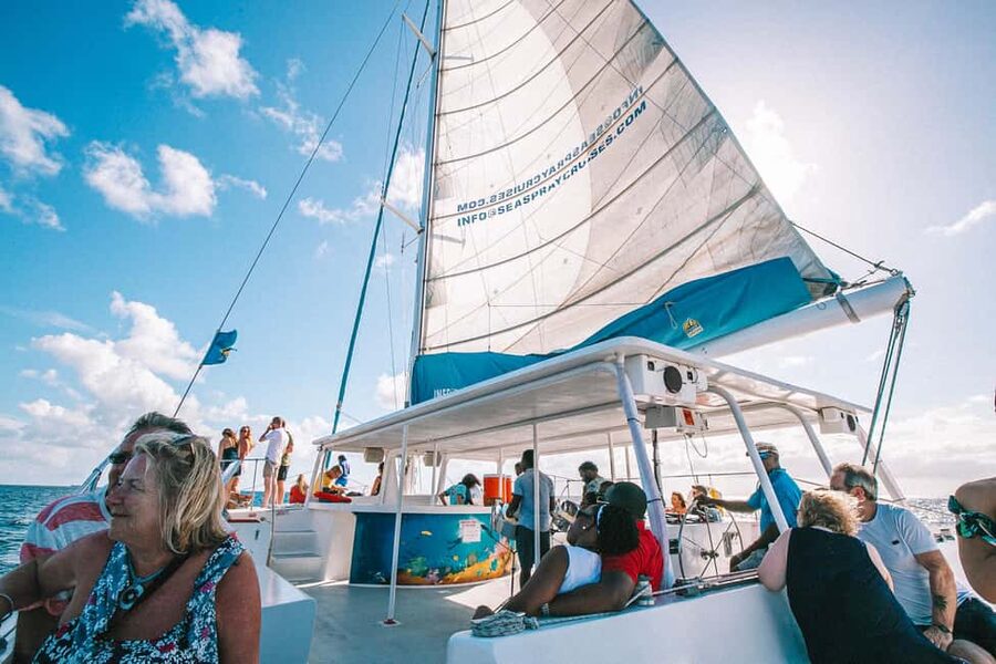 Romantic Caribbean Sunset Cruise - Music, dancing, and the mood onboard