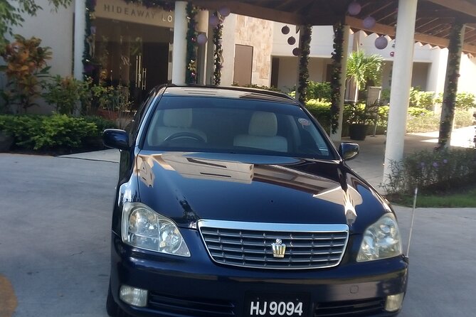 Roundtrip Transfer from UVF Airport to Resorts in Gros Islet (Groups of 4 Plus) - What the private vehicle changes