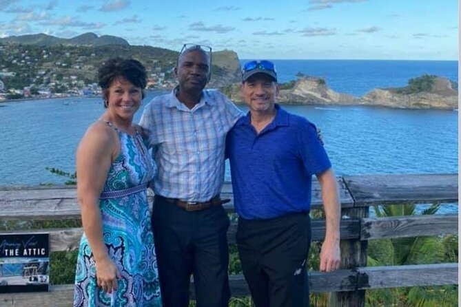 Roundtrip Transfer from UVF Airport to Resorts in Gros Islet (Groups of 4 Plus) - The local welcome from Mark and his team