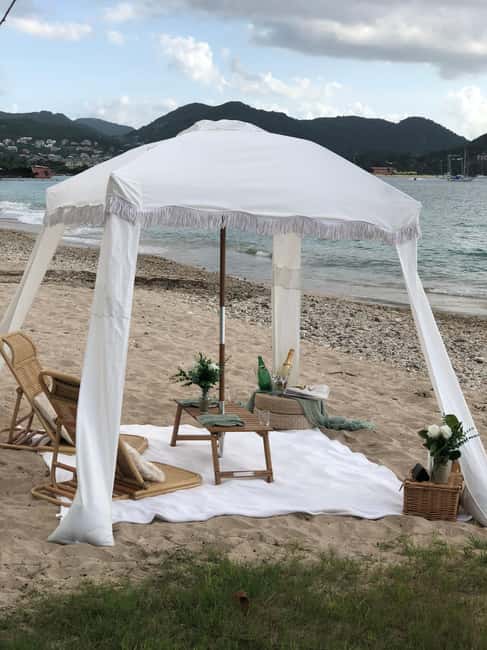 Saint Lucia: Sunset Soirée Beach Cabana Picnic - A warm welcome, then privacy