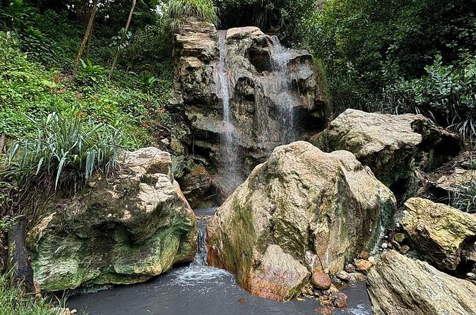 Soufriere Catamaran Excursion & Sapphire Falls Hike - The 90-minute walk to Sapphire Falls