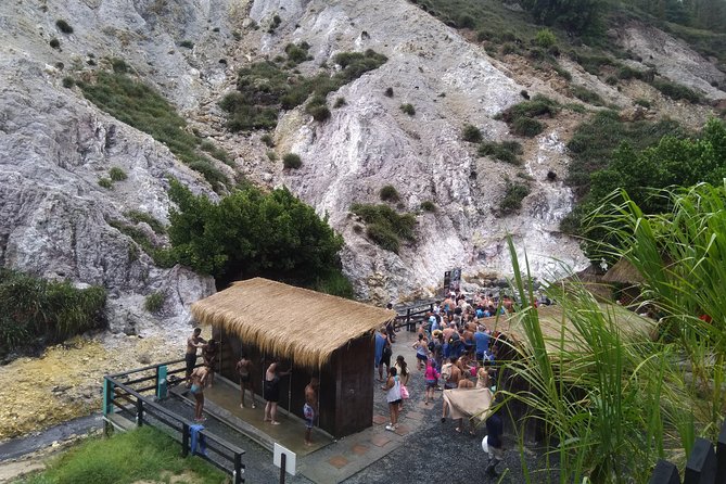 Soufriere Special Day Tour - The famous bay and a drive through Castries