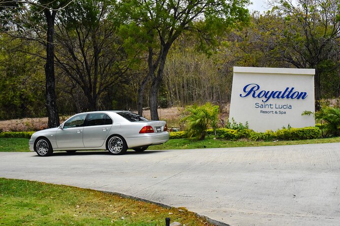 St Lucia Airport Private Transfer to Royalton Resort - Arriving at Hewanorra and finding your driver
