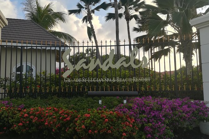 St Lucia Airport Transfer Hewanorra (UVF) to SANDALS Grande - Regency - Halcyon - The 1-hour-15-minute ride north