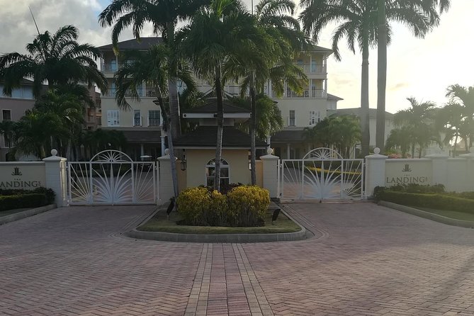 St Lucia Airport Transfer to The Landings - Hewanorra (UVF) & GFL Airport (SLU) - A private car instead of a shared shuttle