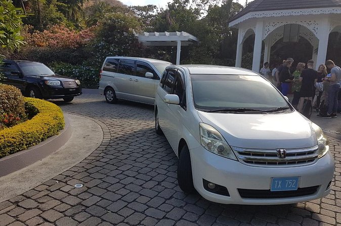 St. Lucia Airport Transfer (UVF) - Complimentary Coffee, Tea, Cold Beverages - Who will appreciate this airport transfer