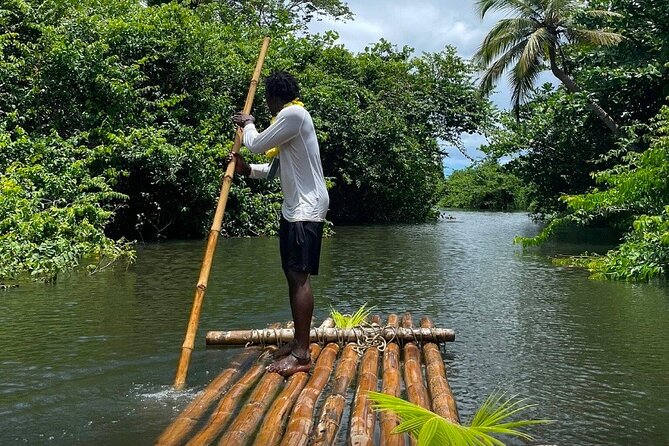 St Lucia Bamboo Rafting Experience (+Rum Tasting) - The welcome station starts things on a friendly note