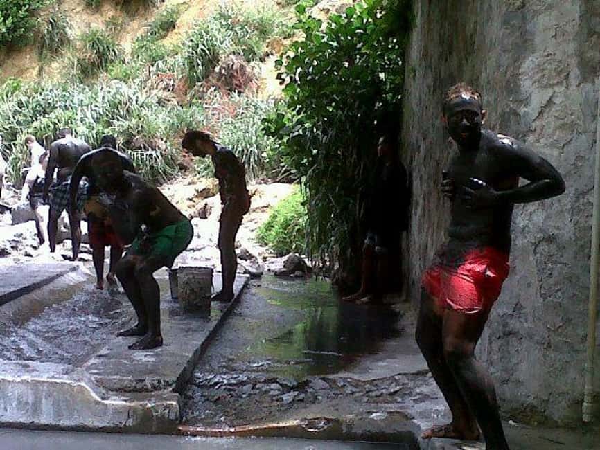 St Lucia Full-Day Dream Tour - Banana stops and local tasting