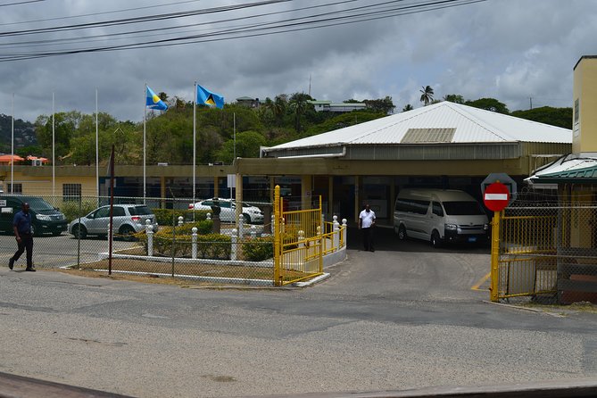 St Lucia Ground Transportation- Hotel and Airport Transfers UVF - The driver makes the difference