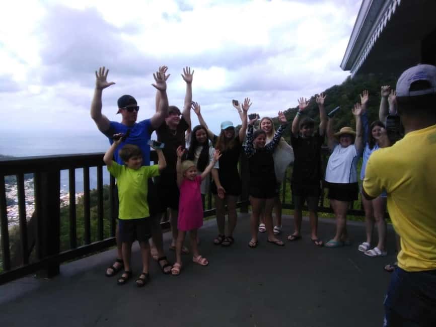 St. Lucia: Highlights Tour with mud baths and waterfalls - Marigot Bay: postcard scenery and a possible lunch choice
