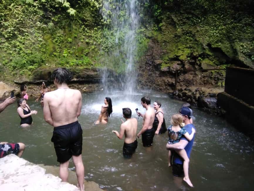 St. Lucia: Highlights Tour with mud baths and waterfalls - Guides, vehicle, and what is included