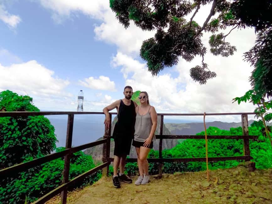 St. Lucia: Highlights Tour with mud baths and waterfalls - Castries and Derek Walcott Square: a quick look at island life