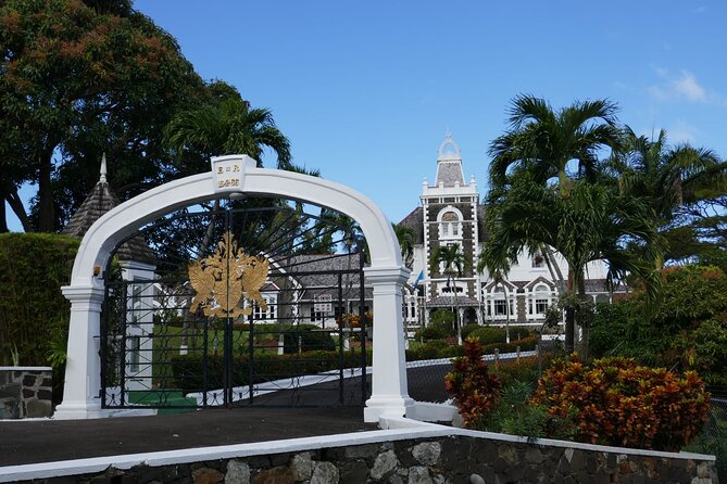 St Lucia Island Excursion Day Tour - Marigot Bay, Castries, and banana country