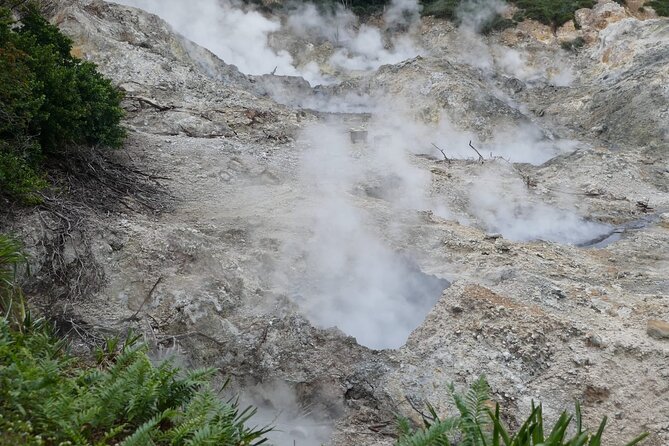 St Lucia Island Excursion Day Tour - The west-coast road to Soufriere