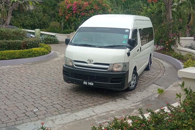 St. Lucia Private Airport Transfers from UVF (GROUPS of 4) - The ride through St. Lucia’s hills and curves