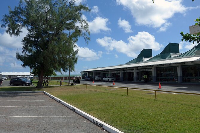 St. Lucia Private Airport Transfers from UVF (GROUPS of 4) - Who gets the best value from this transfer