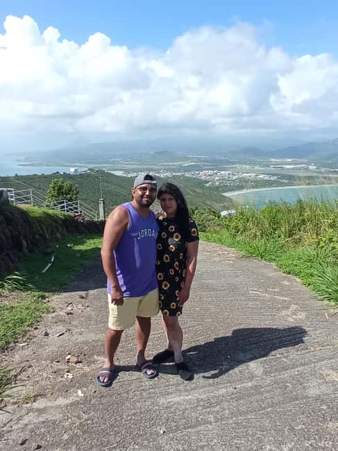 St. Lucia: Private Island Tour with Drinks & Transfers - Castries market and the taste of island life