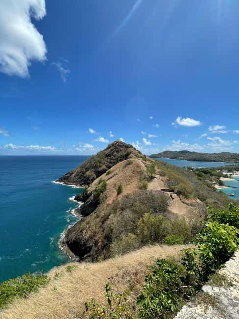 St. Lucia: Sightseeing, Rum tasting, and Shopping Tour - Rodney Bay: an hour for shopping and free time