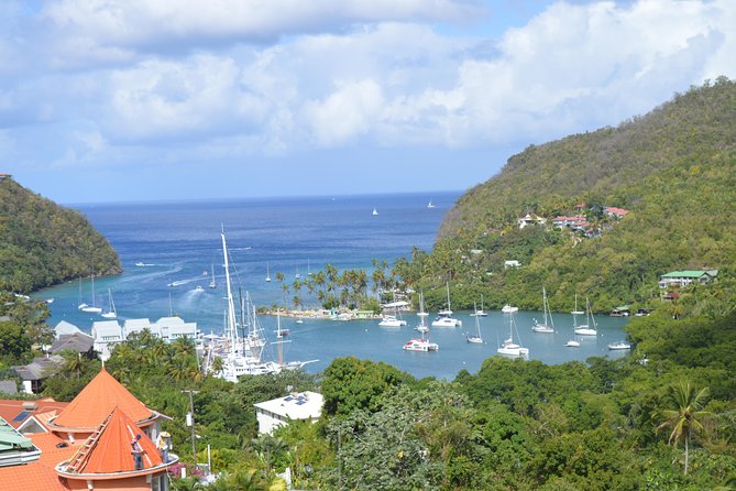 St Lucia Soufriere Natural Attraction - Sulphur Springs: the tour’s main hands-on stop