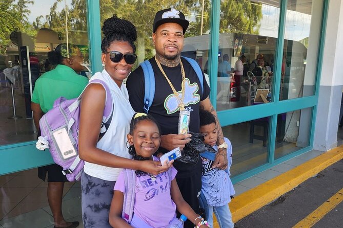 St. Lucia UVF Airport Transfers - Roundtrip with Free Souvenirs - Is $120 per person a good value?