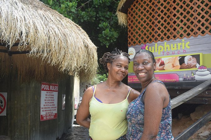 Volcanic Tour and Botanical Gardens - The human side of the tour
